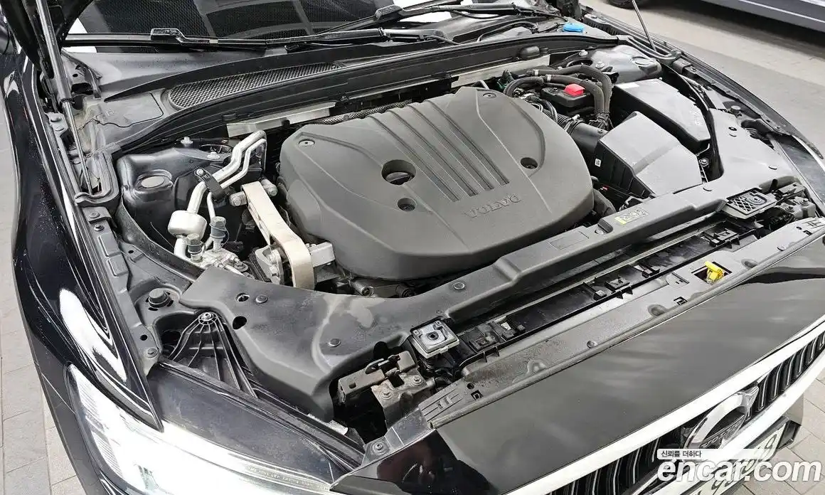 Volvo S60 2022 2.0 Автомат в Москве № 392059, фото 6