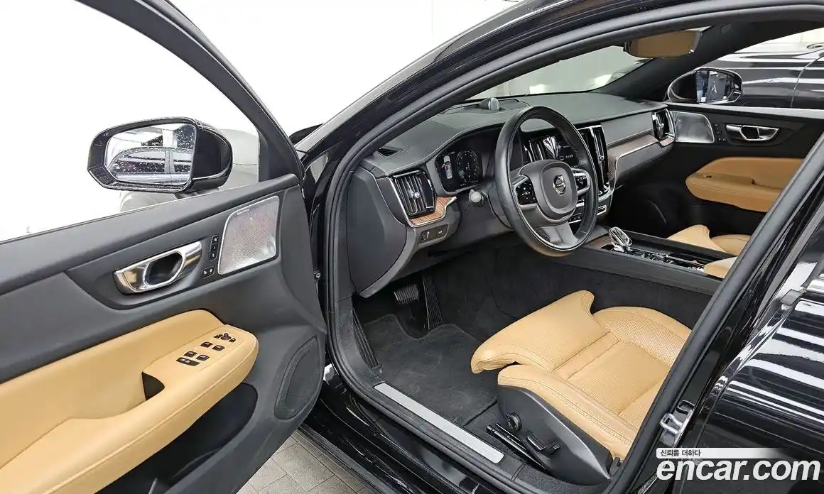 Volvo S60 2022 2.0 Автомат в Москве № 392059, фото 10