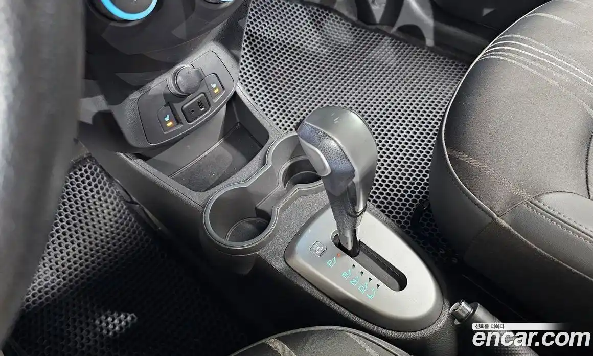 Chevrolet Spark 2014 1.0 Автомат в Москве № 39593, фото 19