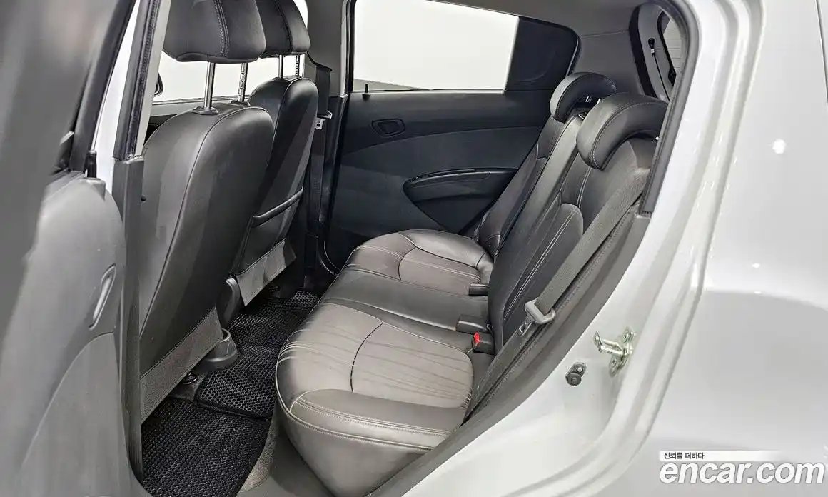 Chevrolet Spark 2014 1.0 Автомат в Москве № 39593, фото 7