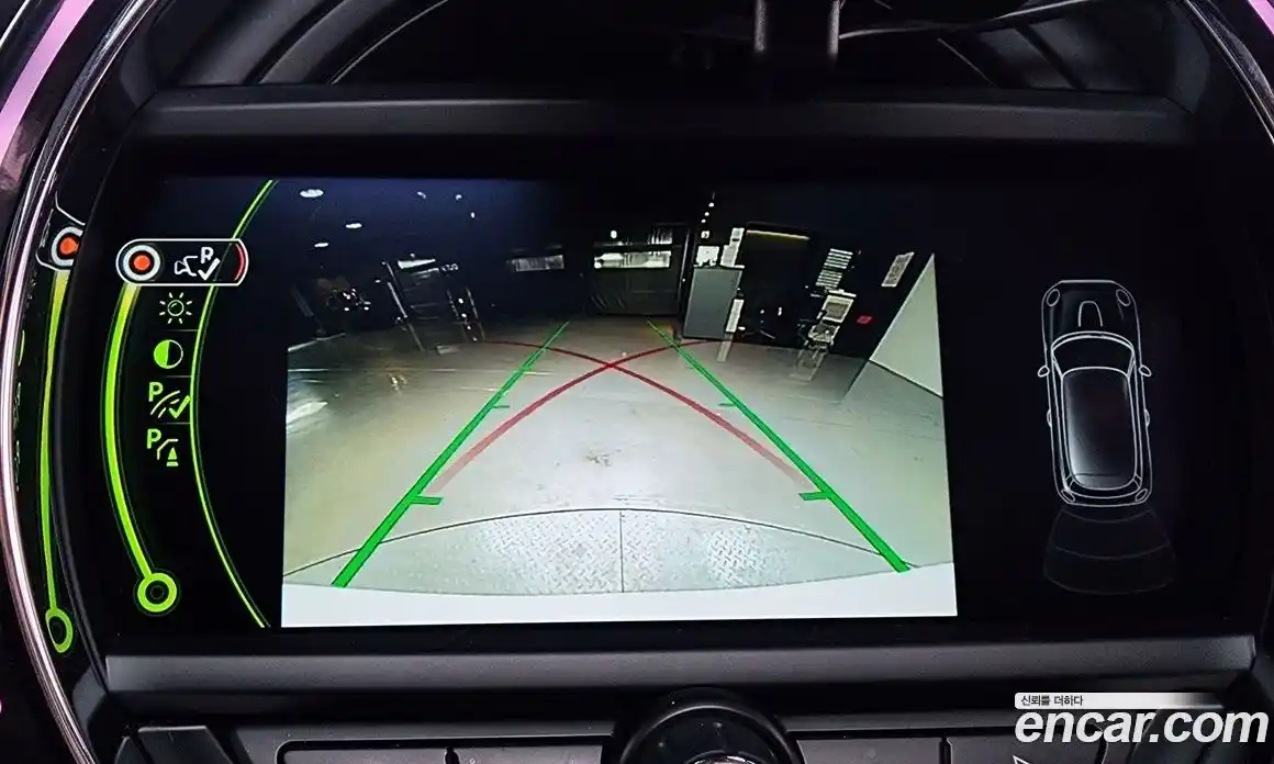 Mini Cooper 2016 2.0 Автомат в Москве № 396329, фото 16