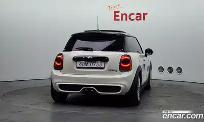 Mini Cooper 2016 2.0 Автомат в Москве № 396329, миниатюра 4