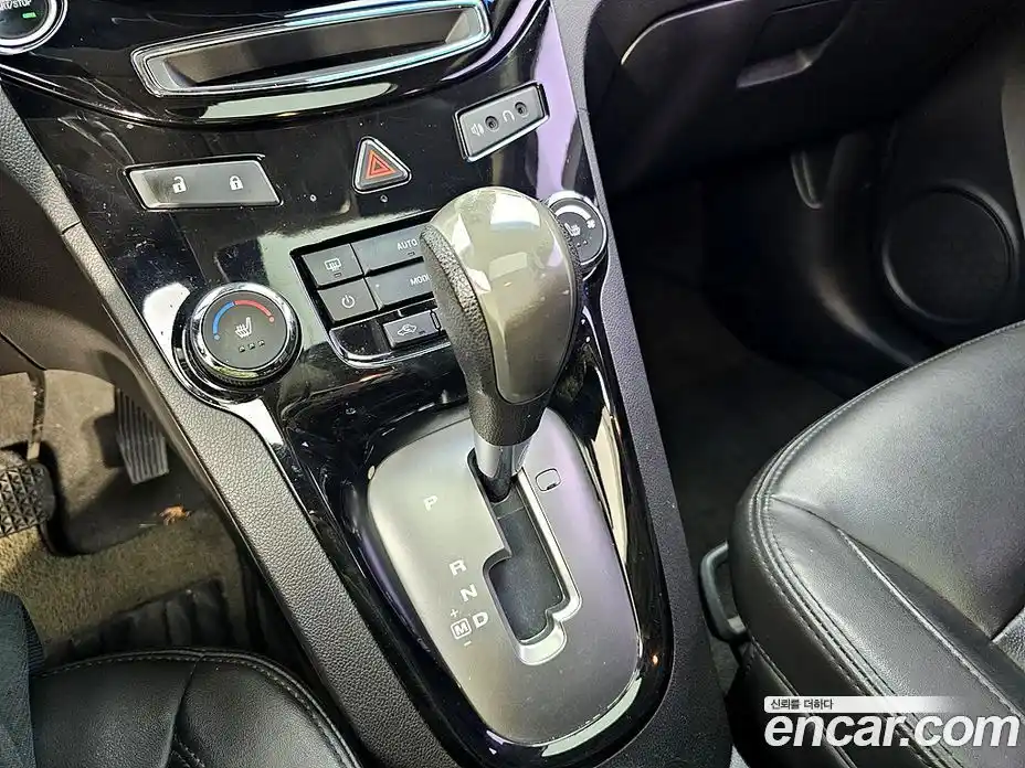 Chevrolet Orlando 2012 2.0 Автомат в Москве № 40437, фото 13