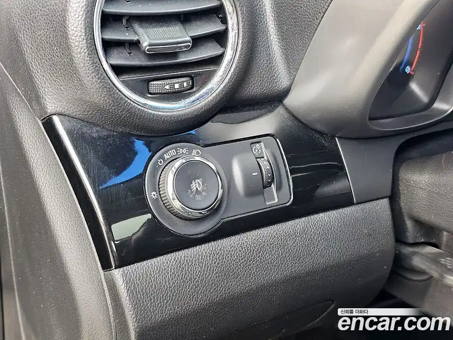 Chevrolet Orlando 2012 2.0 Автомат в Москве № 40437, фото 16