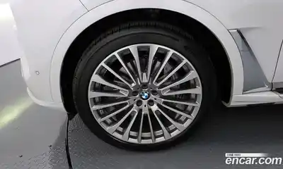 BMW X7 2023 3.0 Автомат в Москве № 404672, миниатюра 5