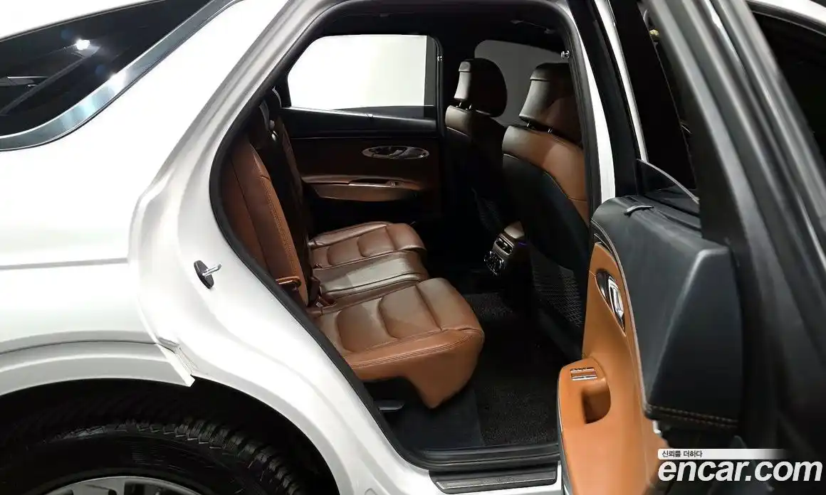 Genesis GV70 2021 2.5 Автомат в Москве № 405393, фото 12