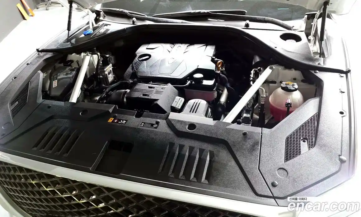 Genesis GV70 2021 2.5 Автомат в Москве № 405393, фото 6