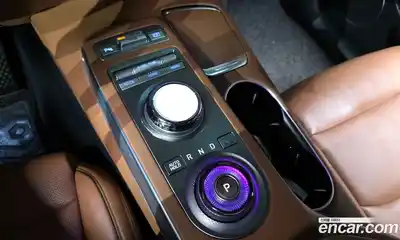 Genesis GV70 2021 2.5 Автомат в Москве № 405393, миниатюра 9