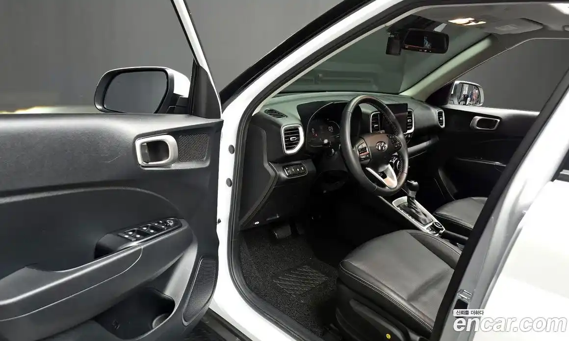 Hyundai Venue 2025 1.6 Автомат в Москве № 45461, фото 12