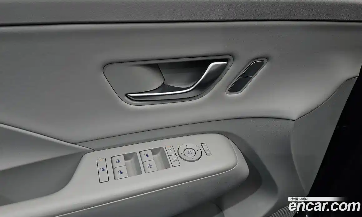 Hyundai Kona 2023 1.6 Автомат в Москве № 49620, фото 17