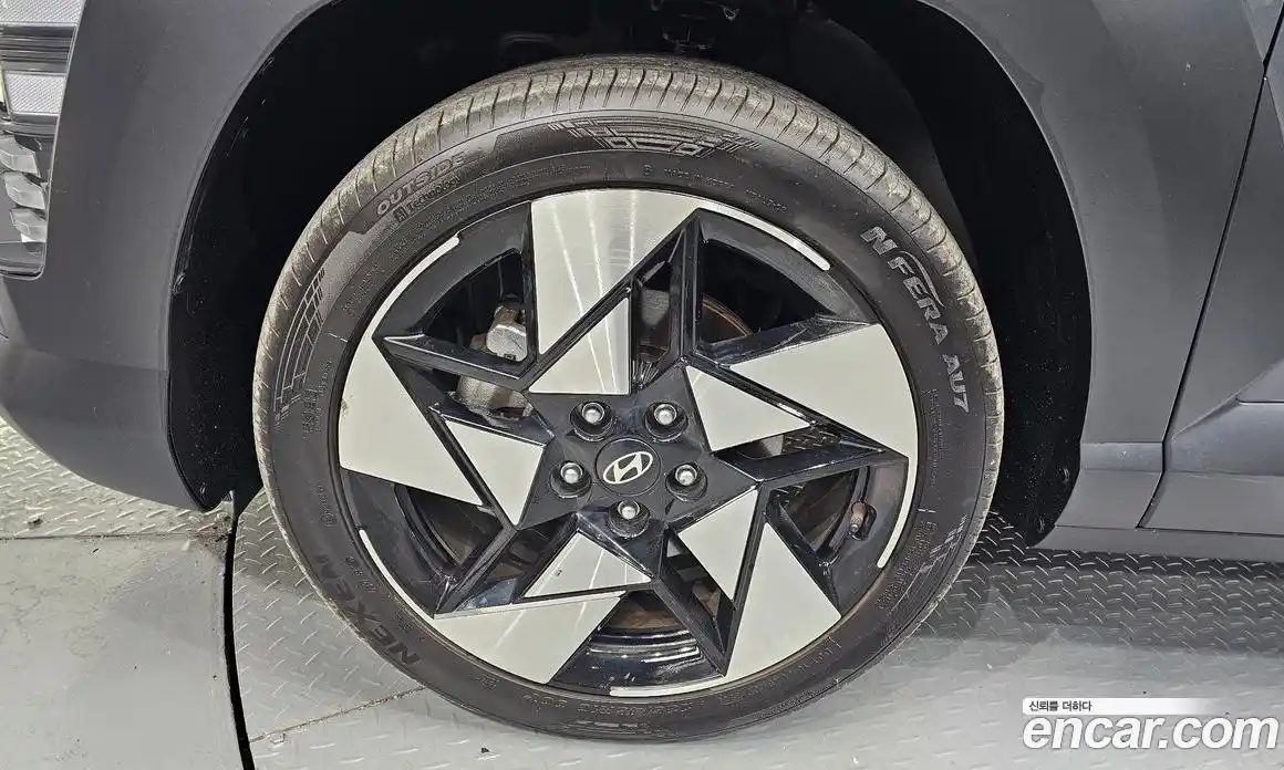 Hyundai Kona 2023 1.6 Автомат в Москве № 49620, фото 5