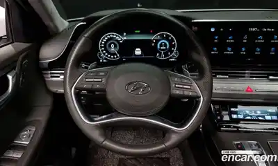 Hyundai Grandeur 2022 2.5 Автомат в Москве № 49849, миниатюра 2