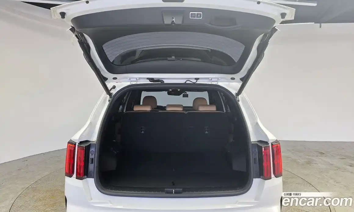 Kia Sorento 2021 1.6 Автомат в Москве № 50341, фото 20