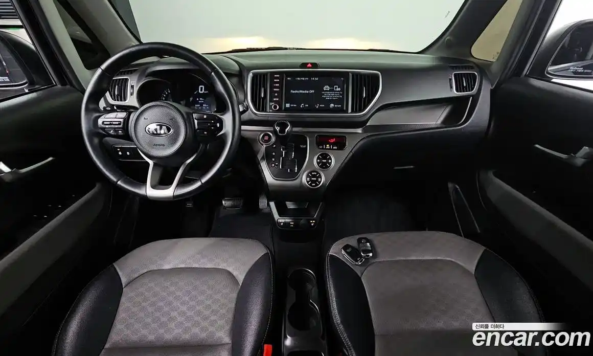 Kia Ray 2021 1.0 Автомат в Москве № 52364, фото 14