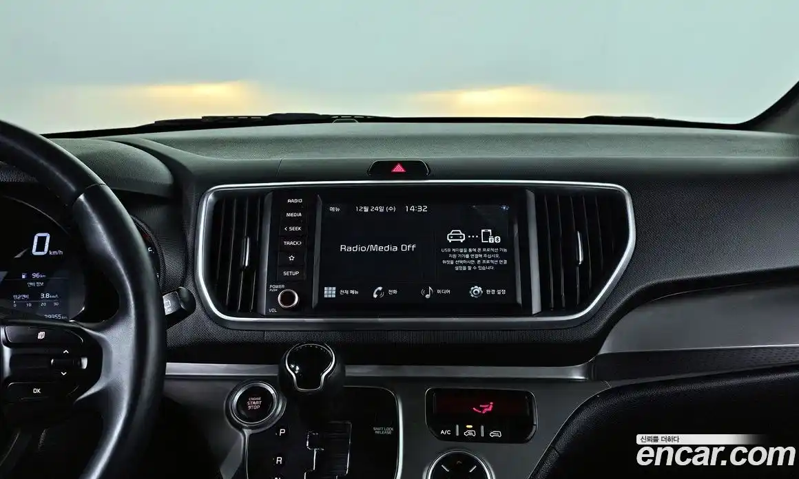 Kia Ray 2021 1.0 Автомат в Москве № 52364, фото 10