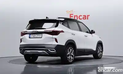 Kia Seltos 2023 1.6 Автомат в Москве № 55294, миниатюра 3