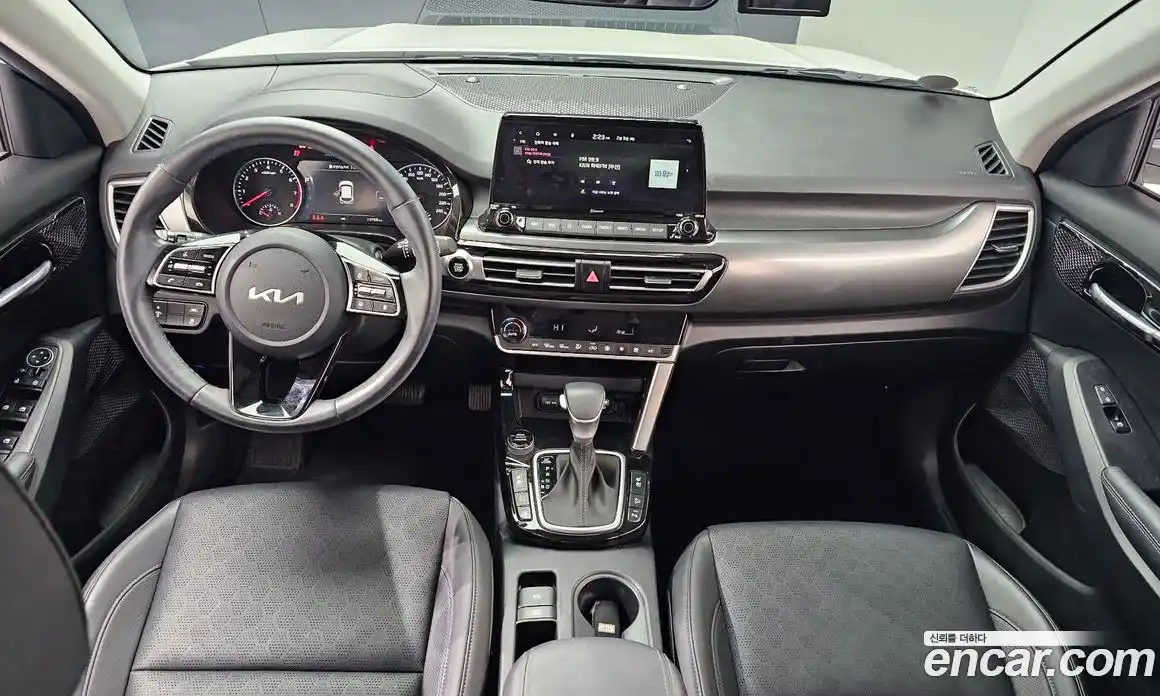 Kia Seltos 2023 1.6 Автомат в Москве № 55294, фото 10