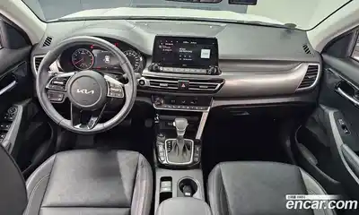 Kia Seltos 2023 1.6 Автомат в Москве № 55294, миниатюра 10