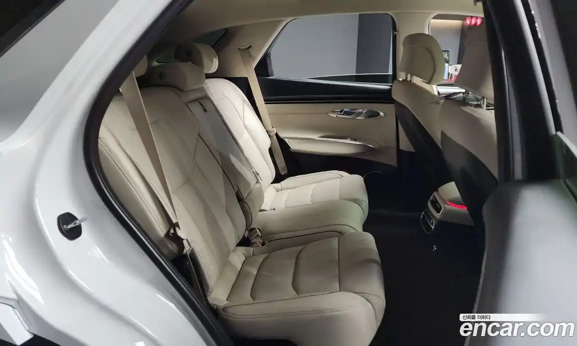 Genesis GV70 2023 2.5 Автомат в Москве № 57239, фото 17