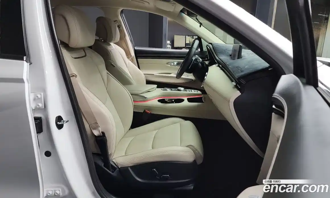 Genesis GV70 2023 2.5 Автомат в Москве № 57239, фото 18