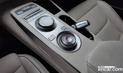 Genesis GV70 2023 2.5 Автомат в Москве № 57239, миниатюра 3