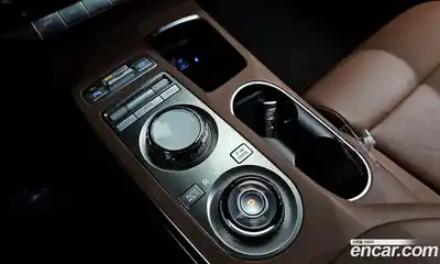 Genesis GV70 2023 3.5 Автомат в Москве № 58590, миниатюра 3