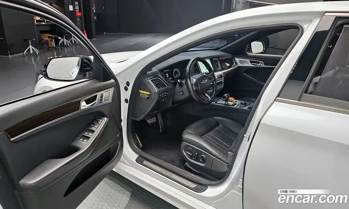 Genesis G80 2018 3.3 Автомат в Москве № 59490, фото 3