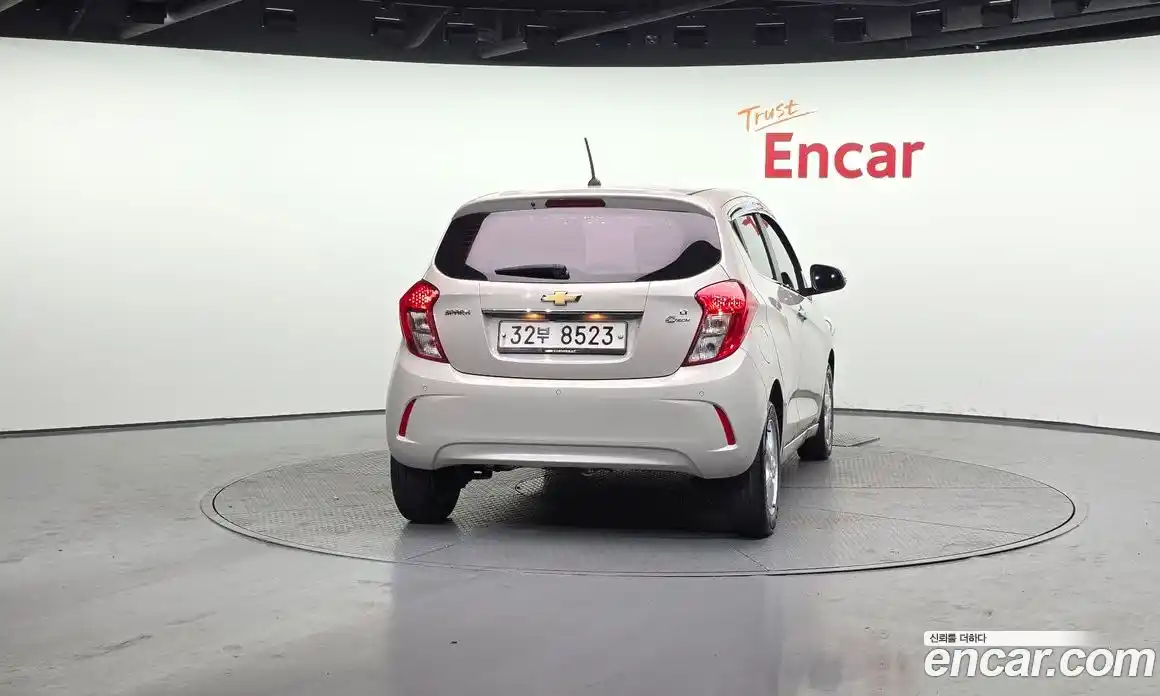 Chevrolet Spark 2016 1.0 Автомат в Москве № 77413, фото 13