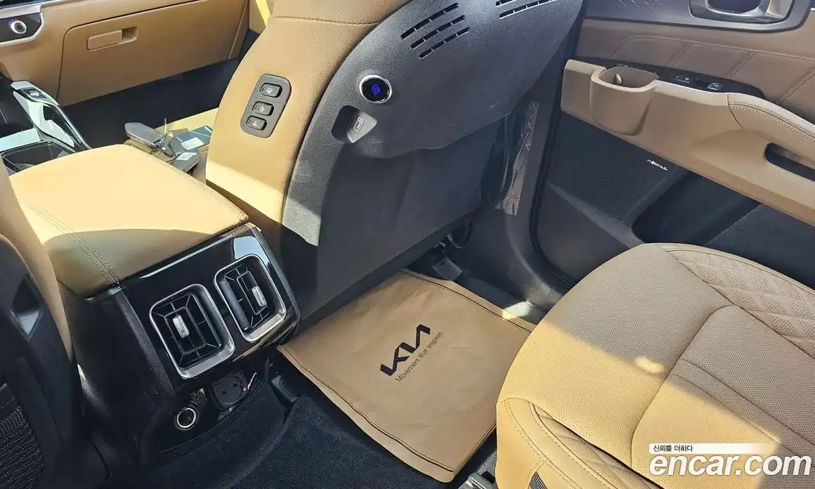 Kia Sorento 2024 1.6 Автомат в Москве № 96036, фото 19