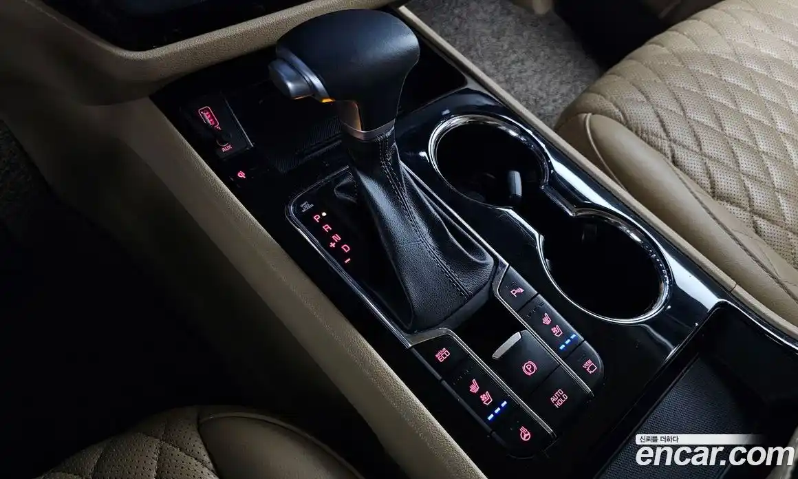 Kia Canival 2020 3.3 Автомат в Москве № 101223, фото 13