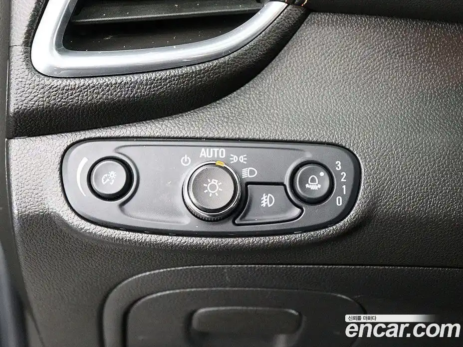 Chevrolet Trax 2017 1.4 Автомат в Москве № 103879, фото 13