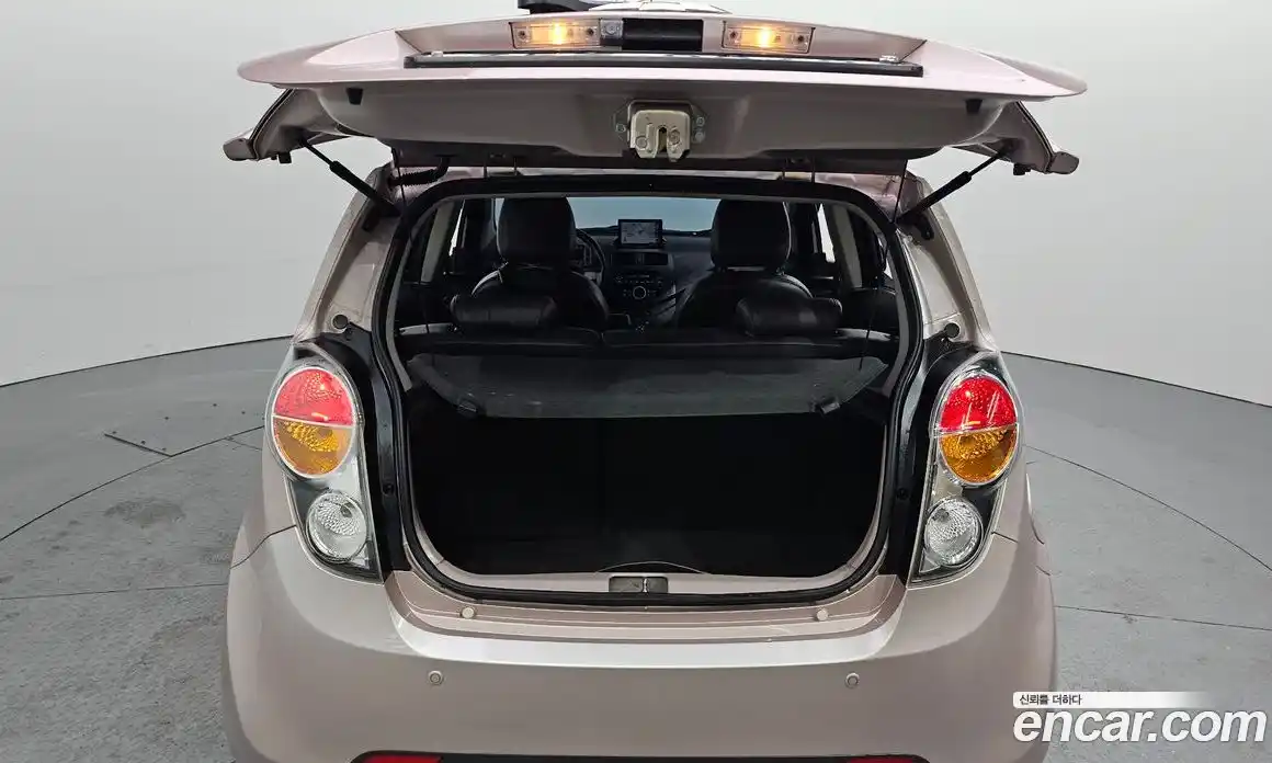 Chevrolet Spark 2012 1.0 Автомат в Москве № 104545, фото 4