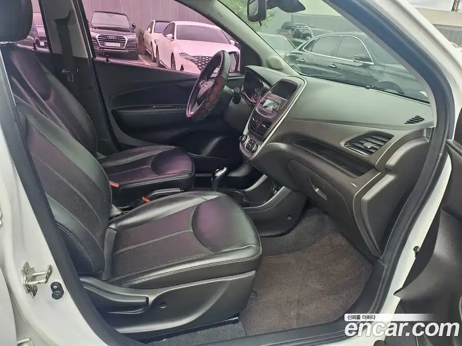 Chevrolet Spark 2016 1.0 Автомат в Москве № 105373, фото 11