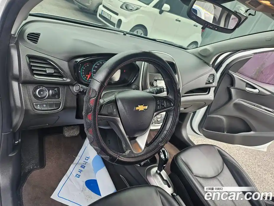 Chevrolet Spark 2016 1.0 Автомат в Москве № 105373, фото 15