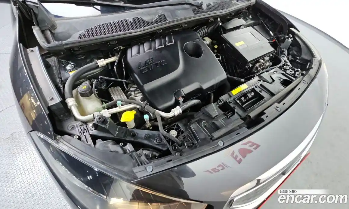 Renault SM3 2013 1.6 Автомат в Москве № 106659, фото 18