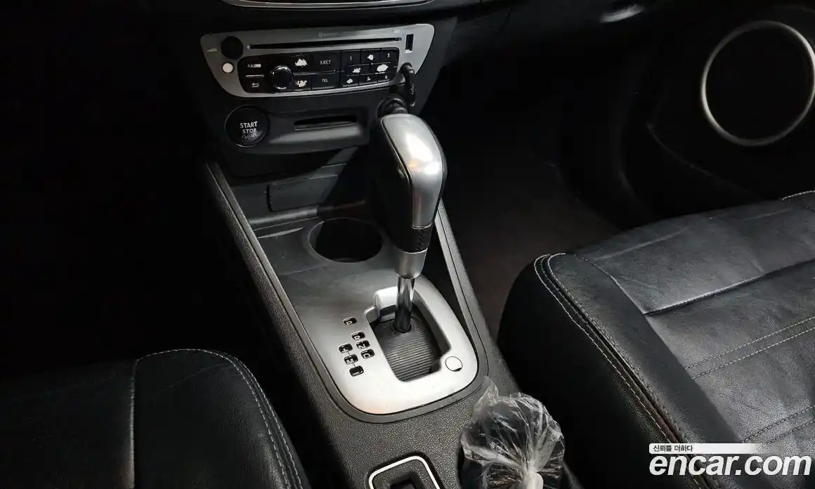 Renault SM3 2013 1.6 Автомат в Москве № 106659, фото 3