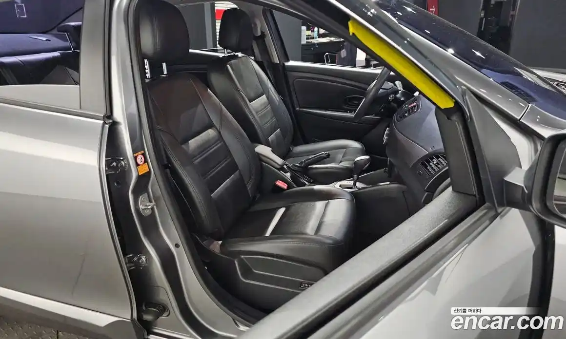 Renault SM3 2019 1.6 Автомат в Москве № 106862, фото 13