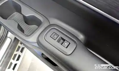 Hyundai Santa Fe 2024 1.6 Автомат в Москве № 110743, миниатюра 4