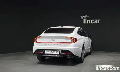 Hyundai Sonata 2022 2.0 Автомат в Москве № 112642, миниатюра 4