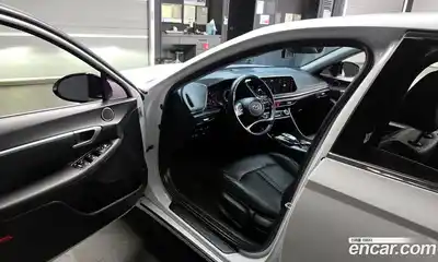 Hyundai Sonata 2022 2.0 Автомат в Москве № 112642, миниатюра 6