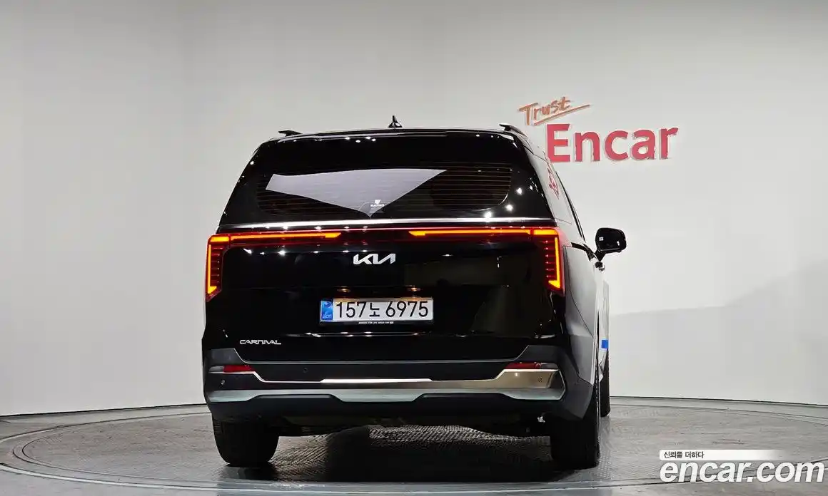 Kia Canival 2025 2.2 Автомат в Москве № 114142, фото 3