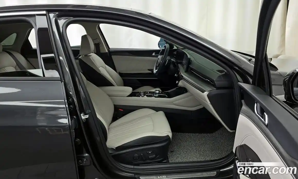 Kia K5 2024 1.6 Автомат в Москве № 114570, фото 11