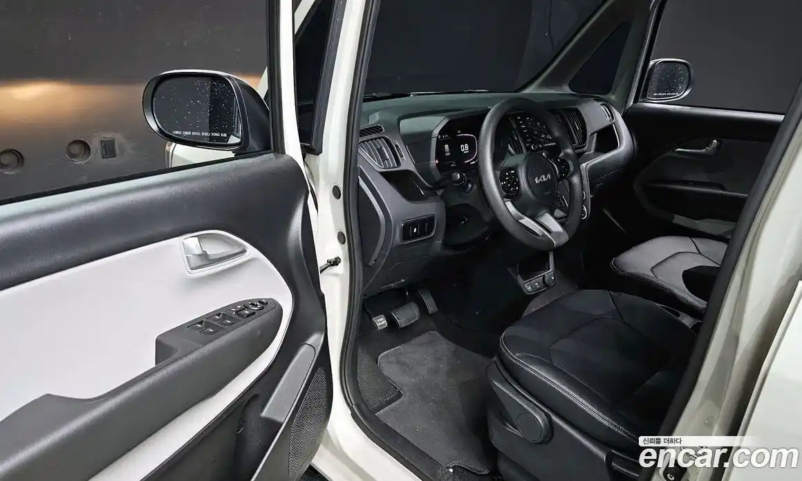 Kia Ray 2023 1.0 Автомат в Москве № 115119, фото 12