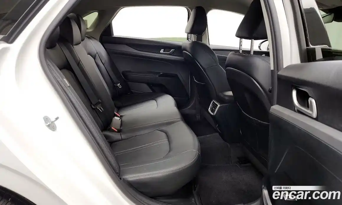 Kia K5 2024 2.0 Автомат в Москве № 115603, фото 12