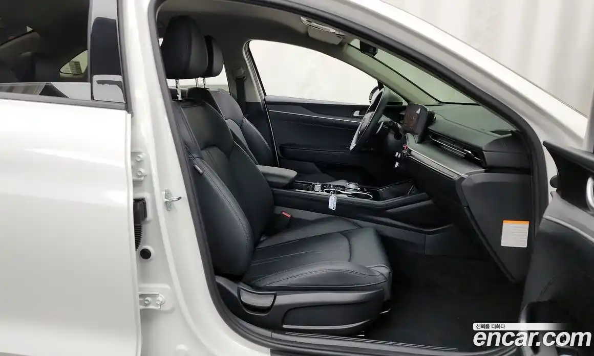 Kia K5 2024 2.0 Автомат в Москве № 115603, фото 16