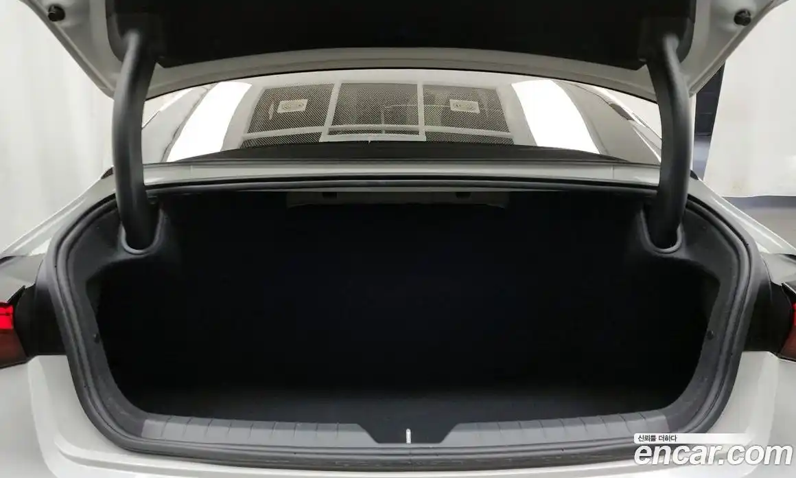 Kia K5 2024 2.0 Автомат в Москве № 115603, фото 19