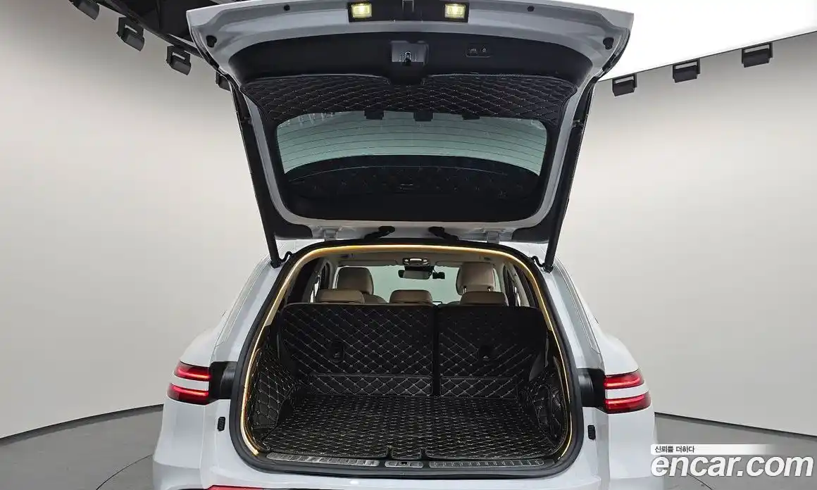 Genesis GV70 2021 2.5 Автомат в Москве № 117333, фото 14