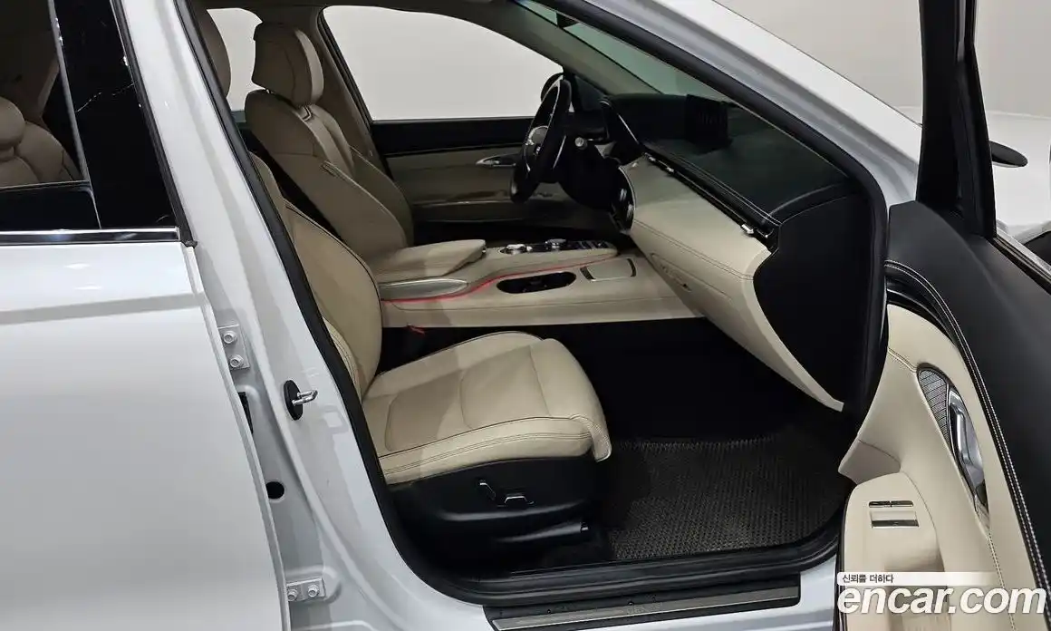 Genesis GV70 2021 2.5 Автомат в Москве № 117333, фото 16