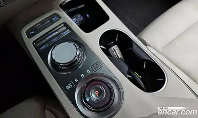 Genesis GV70 2021 2.5 Автомат в Москве № 117333, миниатюра 2