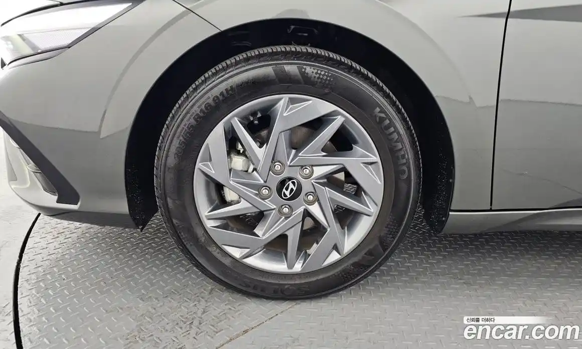 Hyundai Avante 2024 1.6 Автомат в Москве № 119919, фото 7